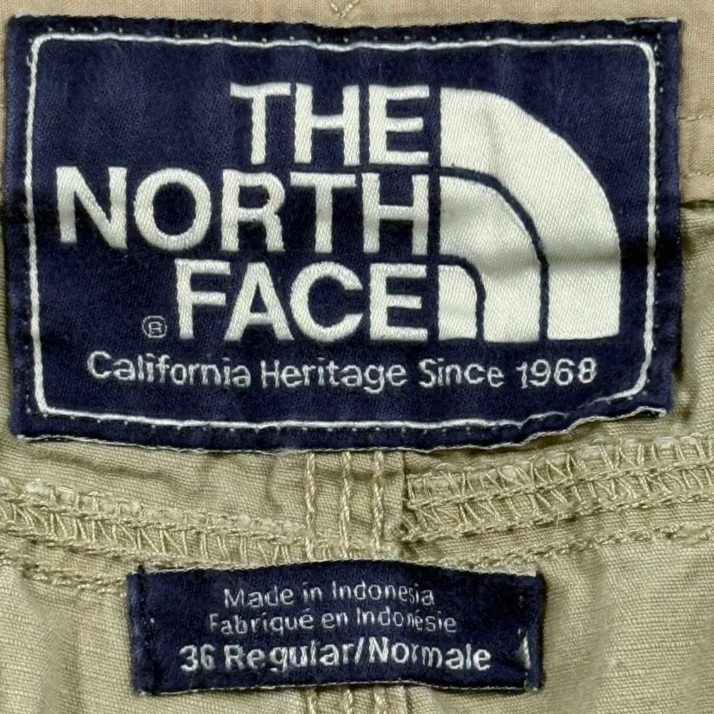 The North Face Men Khaki Tan Ripstop Cargo Shorts Size 36 Regular Outdoor Casual